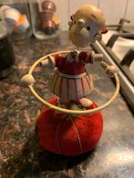 Bijzonder Speldenkussen met wiebelaar meisje meetlint, Ophalen of Verzenden