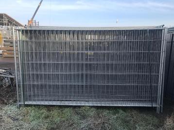 Nieuwe Bouwhek | 200 meter | Beste prijs beschikbaar voor biedingen