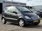 Mercedes-Benz A-klasse 160 Classic Fun |Nieuw APK, Auto's, Mercedes-Benz, Voorwielaandrijving, 4 cilinders, 400 kg, Leder en Stof