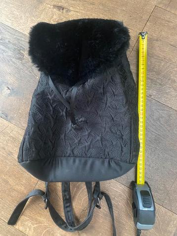 Steve Madden rugzakje zwart, zgan beschikbaar voor biedingen