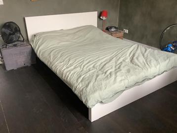 IKEA bed MALM 140x200