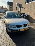 Volkswagen Passat 1.8 20V 92KW 1999 Grijs, Auto's, Voorwielaandrijving, 65 €/maand, 125 pk, 4 cilinders