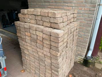 Betonklinkers 15x15 bont - 16 m2 beschikbaar voor biedingen