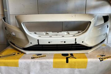 Volvo v40 Voorbumper KLS PDC Normaal bumper beschikbaar voor biedingen