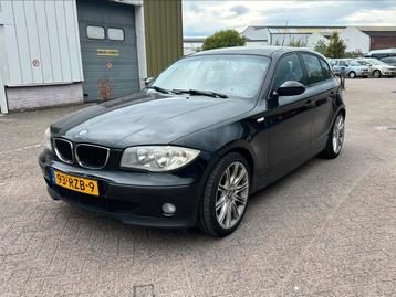 BMW 1-Serie 1.6 116I 2006 Zwart beschikbaar voor biedingen