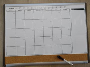 Whiteboard en marker met magneet beschikbaar voor biedingen