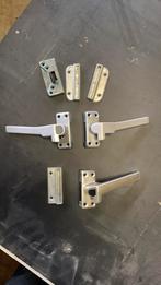 Raamsluiting, Doe-het-zelf en Verbouw, Hang- en Sluitwerk, Ophalen, Gebruikt