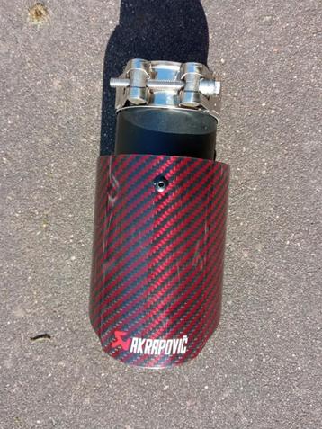 Akrapovic uitlaatsierstuk Rood carbon rond 90 mm inlaat 63mm beschikbaar voor biedingen