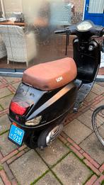 Agm scootee, Ophalen of Verzenden, Zo goed als nieuw, Benzine, Overige merken