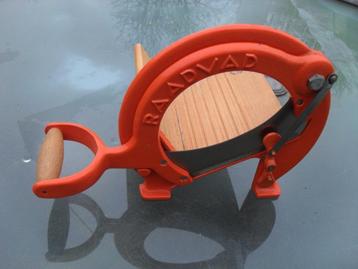 Raadvad brood snijder (70s, Deens Ove Larsen design, vintage beschikbaar voor biedingen