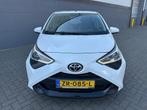 Toyota Aygo 1.0 VVT-i x-play*2 EIGNAAR*CAMERA*NAVI*Carplay*A, Voorwielaandrijving, Gebruikt, Euro 6, 4 stoelen