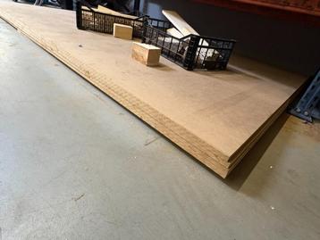 Grote MDF platen 18mm  264cm bij 207cm beschikbaar voor biedingen