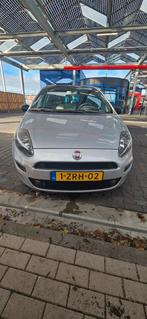 Fiat Punto 0.9 Twinair 74KW 5DR 2015 Grijs, Auto's, Voorwielaandrijving, Origineel Nederlands, Handgeschakeld, Particulier