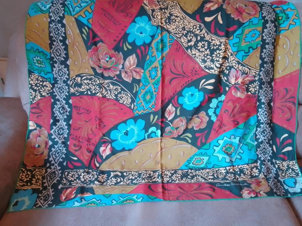 Sjaal, Christian Fischbacher, Ophalen of Verzenden, Zo goed als nieuw, Maat 46/48 (XL) of groter, Sjaal