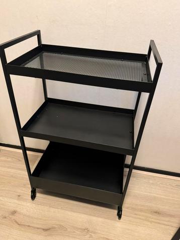 Rol kar/ Lash cart beschikbaar voor biedingen