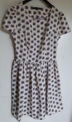 Leuk Jurkje Maat 36 Atmosphere. Beige met paars en groen., Kleding | Dames, Atmosphere, Verzenden, Zo goed als nieuw, Maat 36 (S)