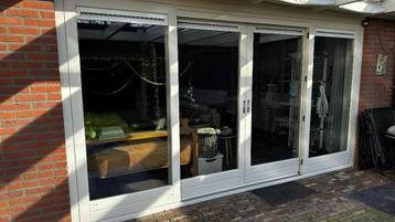 Dubbele hefschuifdeurpui 4000x2200mm incl. HR++ glas en besl beschikbaar voor biedingen