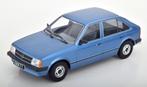 Triple9 1:18 Opel Kadett D 5 deurs, blauw metallic met blauw, Overige merken, Triple9, -, Nieuw