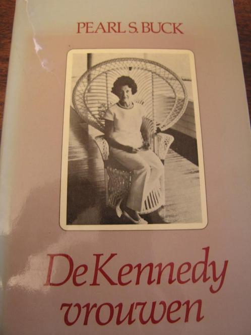 De Kennedy vrouwen Pearl Buck biografie, Boeken, Biografieën, Gelezen, Ophalen of Verzenden