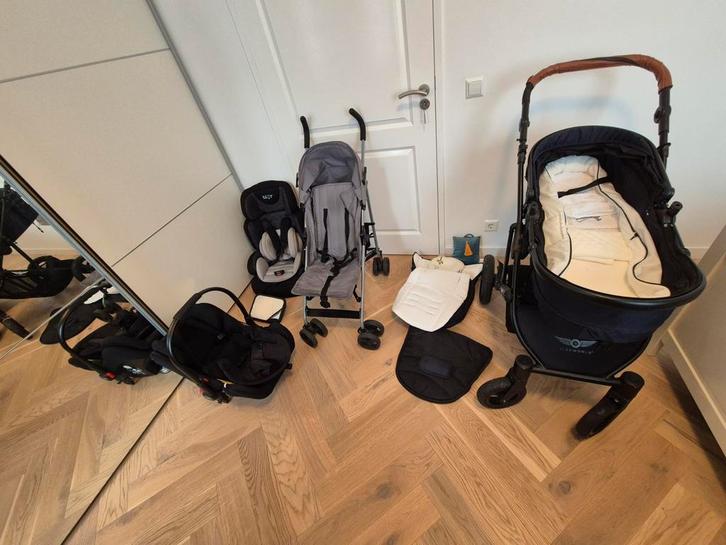 Combiwagen set met autostoel en reiswieg, Kinderen en Baby's, Kinderwagens en Combinaties, Gebruikt, Combiwagen, Overige merken