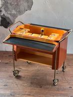 Gaaf vintage Italiaans design drank meubel, trolley, kast, Huis en Inrichting, Tafels | Bijzettafels, Ophalen of Verzenden