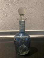 Karaf/fles blauw met reliëf, Antiek en Kunst, Ophalen of Verzenden