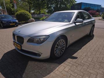 Youngtimer BMW 7-Serie 3.0 740D AUT 2010 Grijs beschikbaar voor biedingen