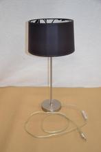 Moderne Tafellamp met Zwarte Kap en Decoratieve Binnenzijde, Gebruikt, 50 tot 75 cm, Ophalen of Verzenden, Mdern