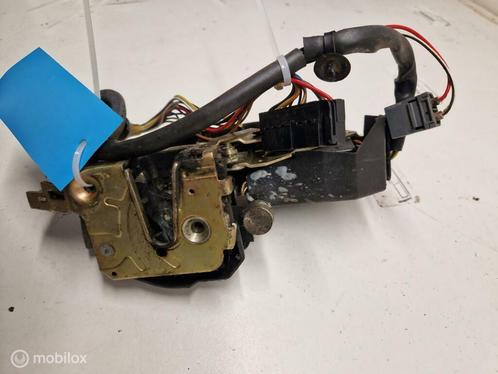 Deurslot origineel rechtsvoor Volvo 850, Auto-onderdelen, Klein materiaal, Volvo, Gebruikt, Ophalen of Verzenden