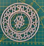 Snij en Embossingmal ronde frame hartjes, Ophalen of Verzenden, Zo goed als nieuw, Overige thema's, Pons of Mal