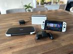 Nintendo Switch OLED - Zo goed als nieuw + Travel Case, Spelcomputers en Games, Ophalen, Overige genres, 1 speler, Eén computer