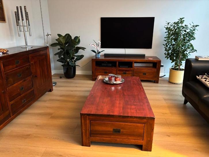 Houten Meubelset (Eettafel/Dressoir/Salontafel/TV-meubel, Huis en Inrichting, Complete inboedels, Ophalen