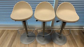 Barkruk MDJ design 3 stuks beschikbaar voor biedingen