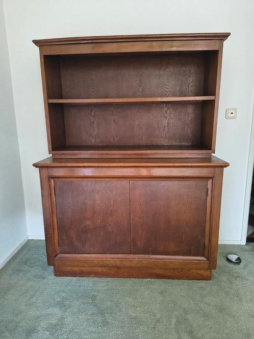 Handige kast jaren 50, Huis en Inrichting, Kasten | Boekenkasten, Gebruikt, 100 tot 150 cm, 50 tot 75 cm, Met deur(en), Met plank(en)