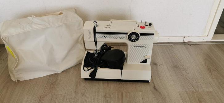 Naaimachine Toyota M540, Hobby en Vrije tijd, Naaimachines en Toebehoren, Zo goed als nieuw, Naaimachine, Overige merken, Ophalen of Verzenden