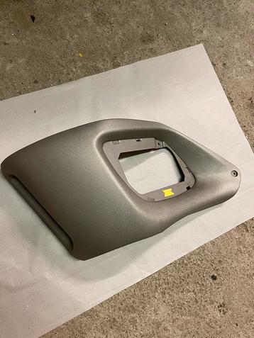 Gilera runner 125cc/180cc radiateurkap NOS (onderdelen) beschikbaar voor biedingen