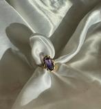 Prachtige gouden ring met een ovale amethiststeen, Ophalen of Verzenden, Zo goed als nieuw, 17 tot 18, Met edelsteen