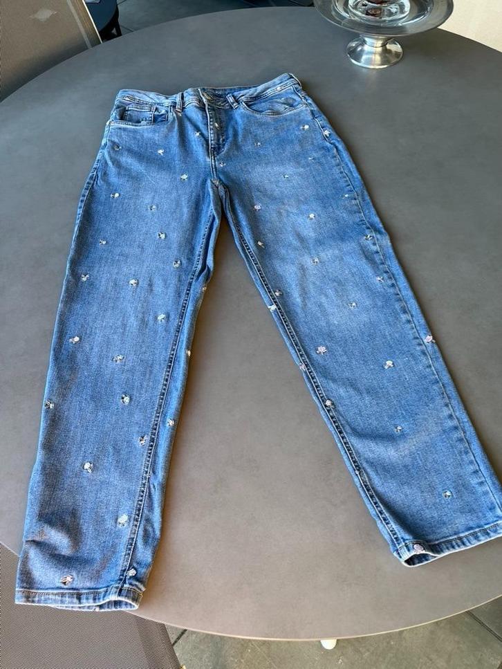 Blauw gebloemde PageOne mom fit, maat 40, Kleding | Dames, Spijkerbroeken en Jeans, Zo goed als nieuw, W30 - W32 (confectie 38/40)