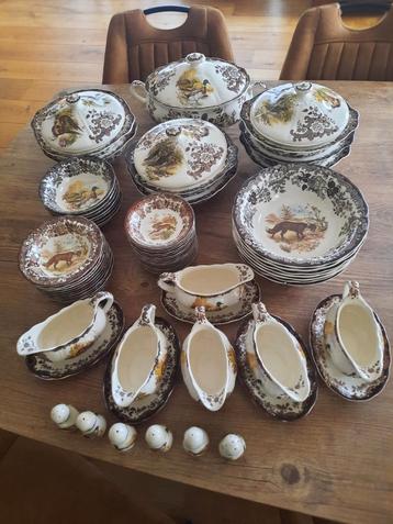 The Royal Worcester Palissy game oud Engels jachtservies beschikbaar voor biedingen