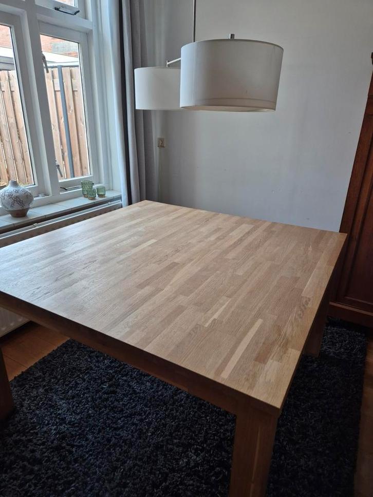 Massief houten vierkante tafel 130x130, Huis en Inrichting, Tafels | Eettafels, Zo goed als nieuw, 100 tot 150 cm, 100 tot 150 cm