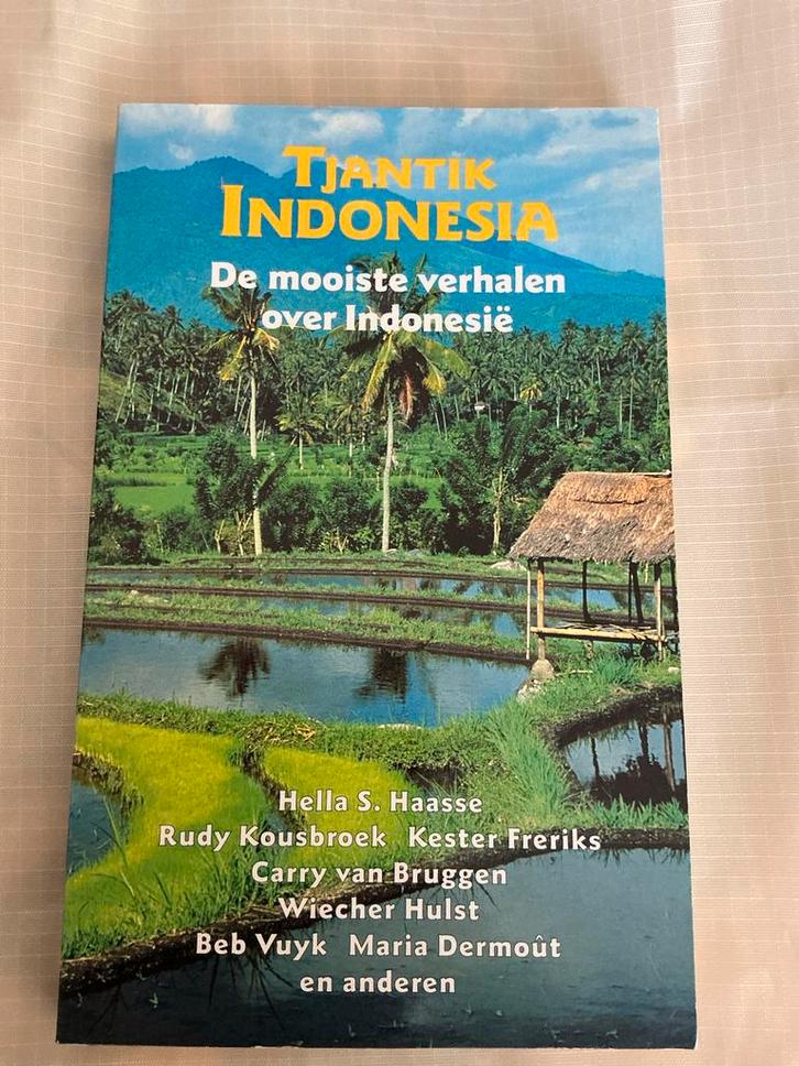 Tjantik Indonesia - Mooie verhalen over Indonesië, Boeken, Reisverhalen, Gelezen, Azië, Ophalen of Verzenden