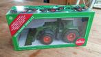 Siku Fendt Favorit 714 Vario met voorlader., Hobby en Vrije tijd, Modelauto's | 1:32, Ophalen of Verzenden, Zo goed als nieuw