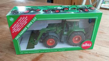 Siku Fendt Favorit 714 Vario met voorlader. beschikbaar voor biedingen