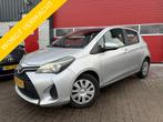 Toyota Yaris 1.3 VVT-i Aspiration TREKHAAK / CAMERA / AIRCO, Auto's, Euro 5, Gebruikt, Zwart, 4 cilinders