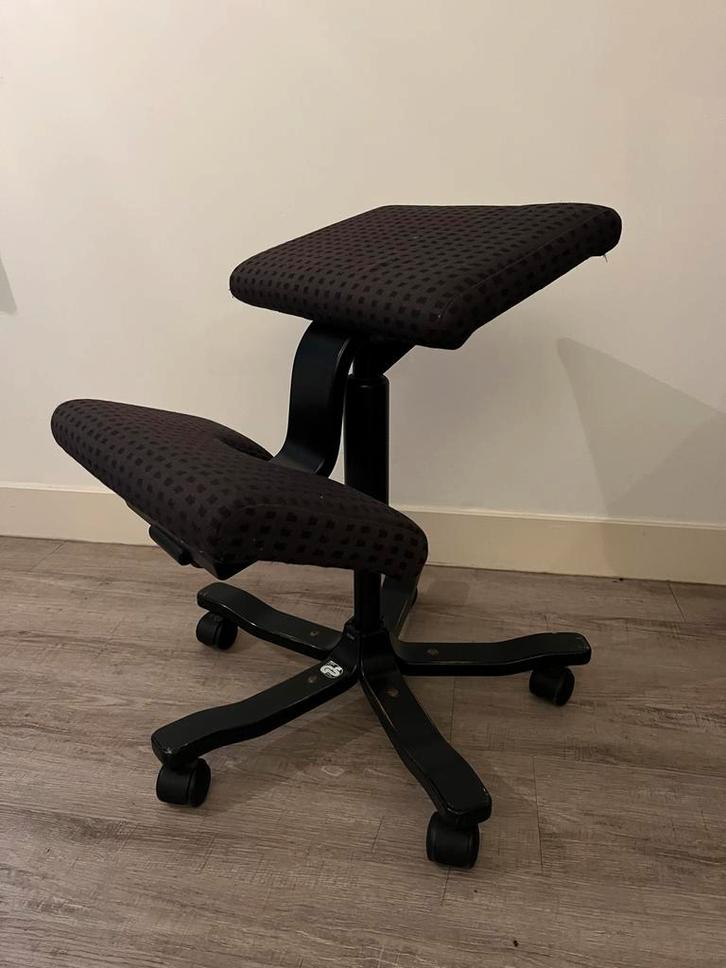 Stokke Bureaustoel - Ergonomisch Design, Huis en Inrichting, Stoelen, Gebruikt, Eén, Stof, Zwart, Ophalen