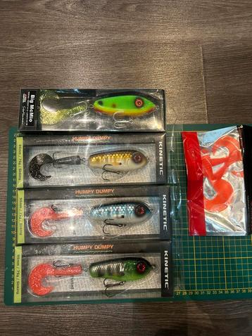 Abu garcia Big mcmio/kinetic humpy dumpy met extra tails. beschikbaar voor biedingen