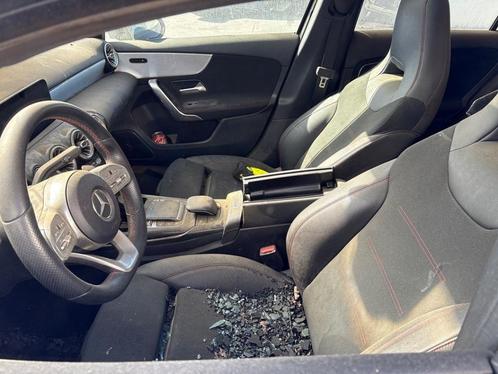 Interieur / bekleding Mercedes A-klasse AMG 2019 -roetschade, Auto-onderdelen, Interieur en Bekleding, Mercedes-Benz, Gebruikt