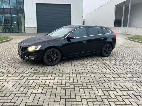 Volvo V60 D6 215pk Plug-in Hybrid 2014 Zwart, Auto's, Volvo, Particulier, V60, Hybride Elektrisch/Benzine, Plug-in hybride, A