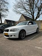 BMW 1-Serie 2.0 M-pakket 116I 3DR 2011 Wit, Auto's, 1-Serie, Achterwielaandrijving, 1995 cc, 4 cilinders