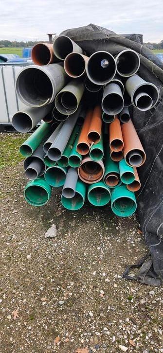 Partij pvc buis diverse diameters, Doe-het-zelf en Verbouw, Buizen en Afvoer, Nieuw, Pvc, Minder dan 2 meter, 80 mm of meer, Ophalen